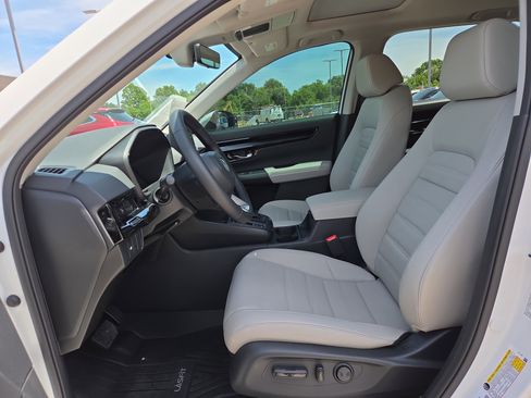 Used 2026 Honda CR-V EX-L image 10