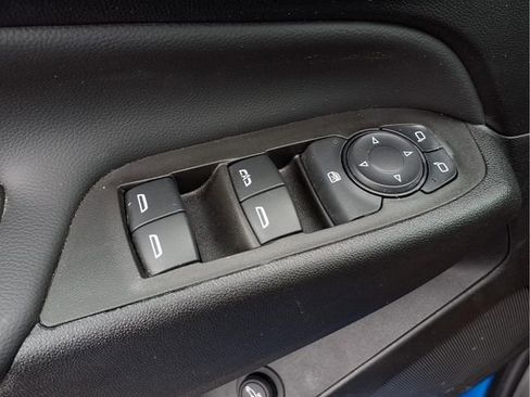 Certified 2024 Chevrolet Equinox LT w/ LPO, Floor Liner Package image 18