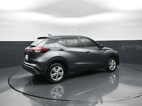 Used 2025 Nissan Kicks Play S FWD image 7