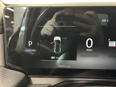 Certified 2025 Nissan Kicks SR image 18