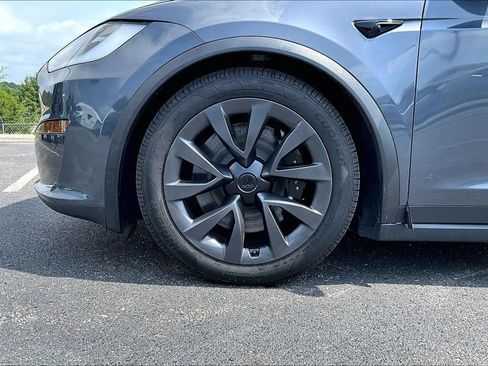 Used 2023 Tesla Model X AWD/4WD image 2
