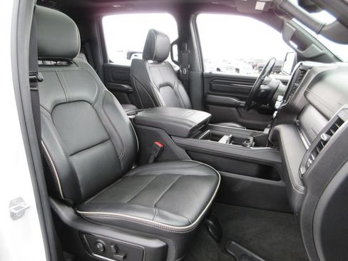 Used 2022 RAM 1500 Limited w/ Night Edition AWD/4WD image 28