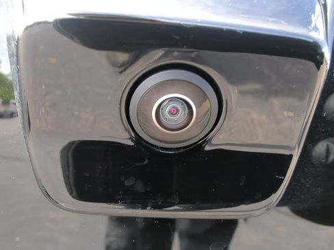 New 2025 Jeep Gladiator Sport image 12