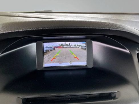 Used 2017 Ford Focus SE FWD image 13