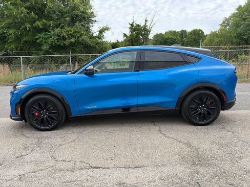 Used 2025 Ford Mustang Mach-E Premium w/ Sport Appearance Package AWD/4WD image 5