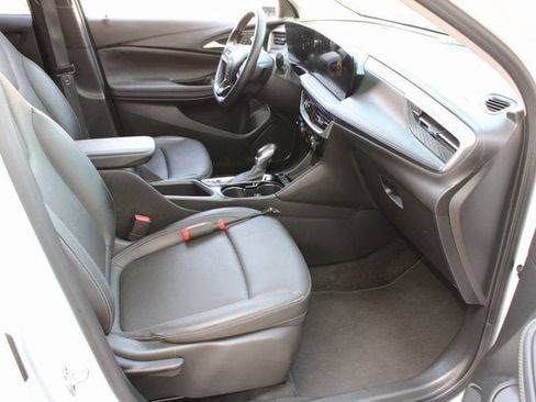 Used 2024 Buick Encore GX Sport Touring image 16