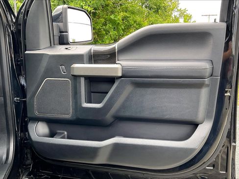 Used 2018 Ford F150 Raptor w/ Equipment Group 802A Luxury AWD/4WD image 22