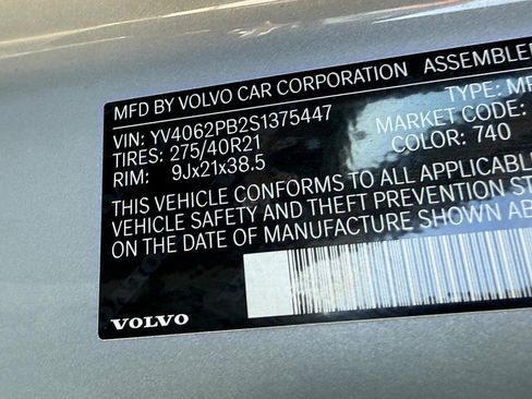 Used 2025 Volvo XC90 B6 Plus image 22