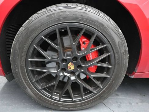 Used 2021 Porsche Macan GTS w/ Sport Chrono Package AWD/4WD image 12