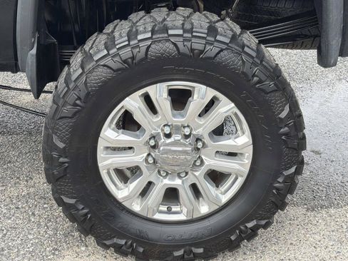 Used 2015 GMC Sierra 2500 Denali w/ Duramax Plus Package AWD/4WD image 10