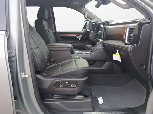 Used 2025 GMC Sierra 2500 Denali w/ Denali Reserve Package image 25