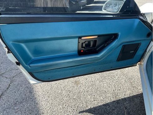 Used 1989 Chevrolet Corvette Coupe image 10