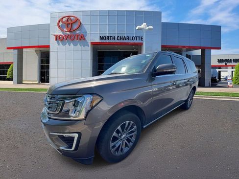 Used 2018 Ford Expedition Max Limited RWD image 4