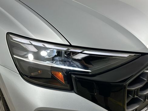 New 2026 Audi Q8 Premium Plus AWD/4WD image 10