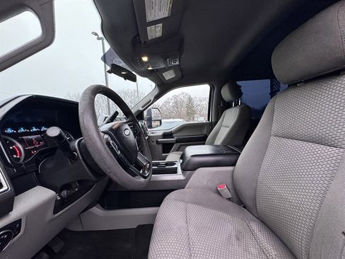 Used 2017 Ford F250 XLT w/ XLT Value Package image 13