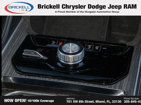 Used 2024 Jeep Wagoneer L Series II w/ Flexible Seating Group AWD/4WD image 24