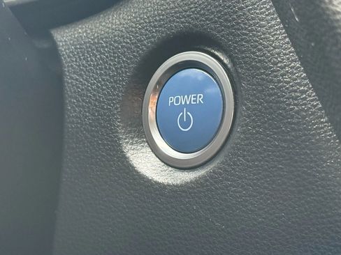 Used 2021 Toyota Corolla LE image 37