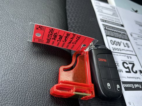 Used 2022 Jeep Compass Trailhawk image 33