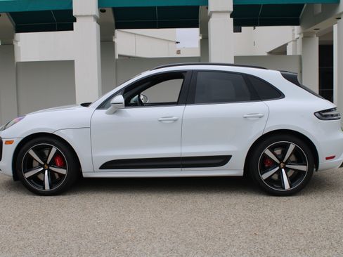 Used 2026 Porsche Macan GTS AWD/4WD image 2