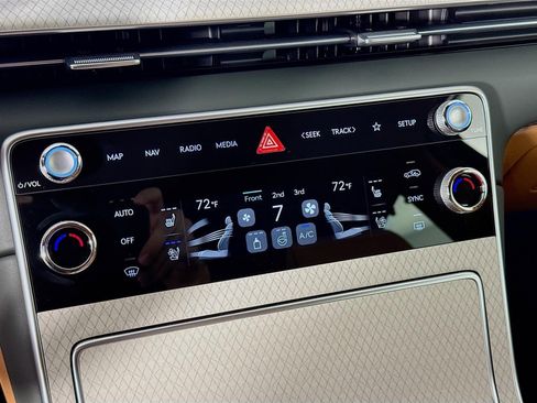 New 2026 Genesis GV80 3.5T Prestige image 18