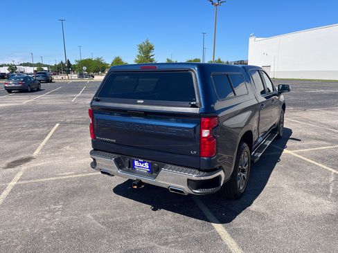 Used 2022 Chevrolet Silverado 1500 LT AWD/4WD image 6