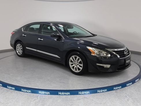 Used 2015 Nissan Altima 2.5 S w/ Power Driver Seat Package FWD image 4