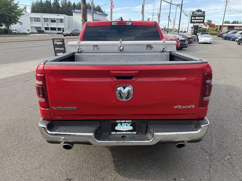Used 2024 RAM 1500 Laramie AWD/4WD image 5