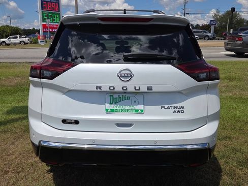 New 2026 Nissan Rogue Platinum AWD/4WD image 10