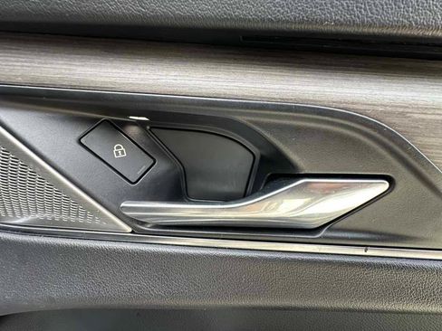 Used 2021 Jaguar F-PACE S AWD/4WD image 34