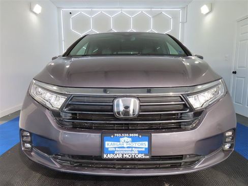 Used 2024 Honda Odyssey EX-L image 3