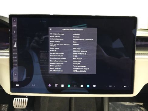 Used 2022 Tesla Model S Plaid image 31