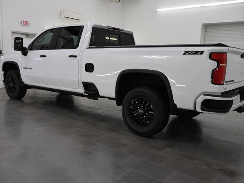 Used 2024 Chevrolet Silverado 3500 LT w/ Z71 Sport Edition image 6