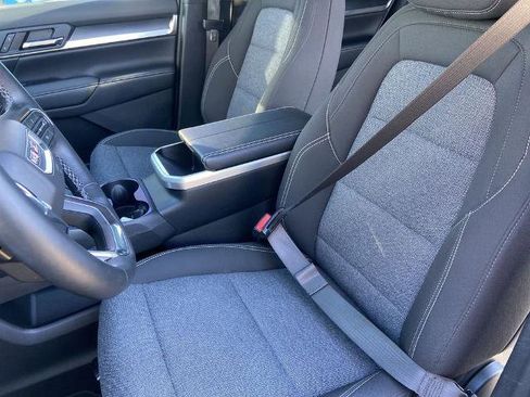 Used 2025 GMC Terrain Elevation w/ Technology Package II image 14