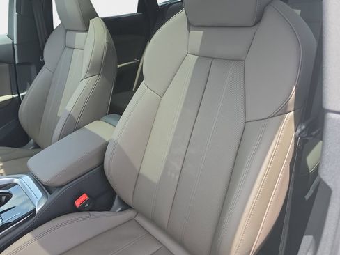 Certified 2025 Audi Q5 Premium w/ Premium Plus AWD/4WD image 20