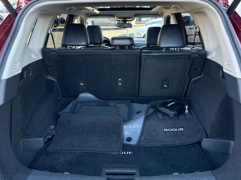 Used 2021 Nissan Rogue Platinum image 36