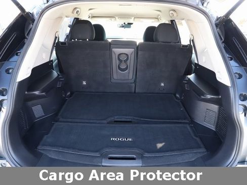 Used 2020 Nissan Rogue SV image 7