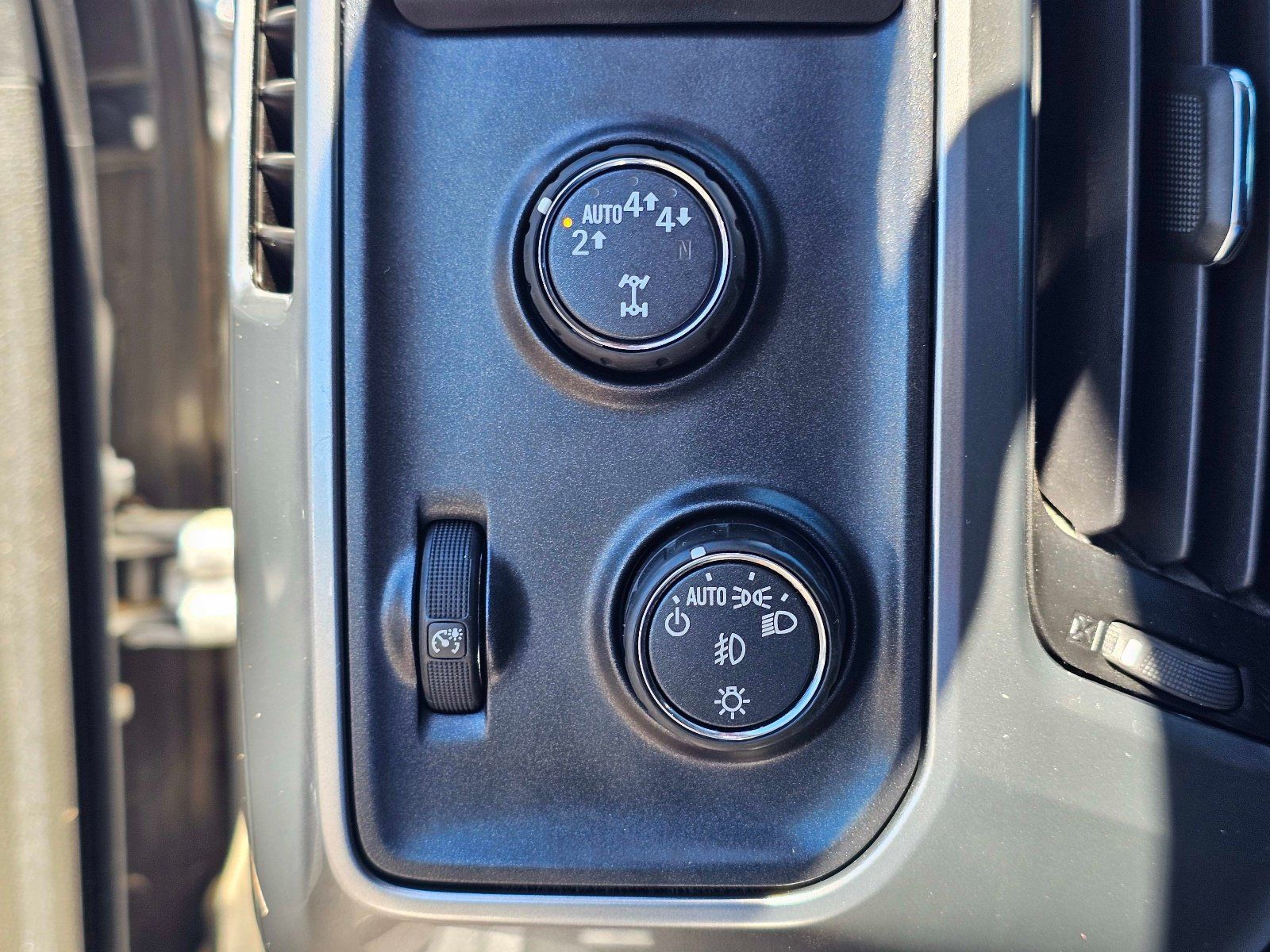 Used 2014 Chevrolet Silverado 1500 LT w/ All Star Edition AWD/4WD image 18