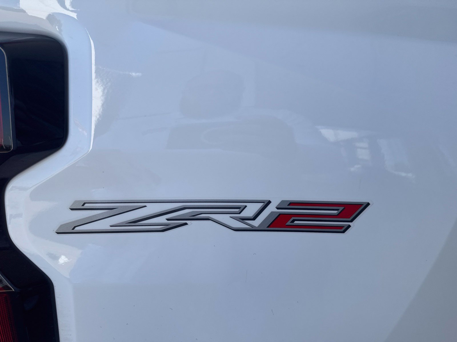 Used 2025 Chevrolet Colorado ZR2 w/ Technology Package AWD/4WD image 23