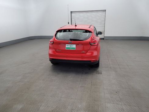 Used 2016 Ford Focus SE FWD image 7