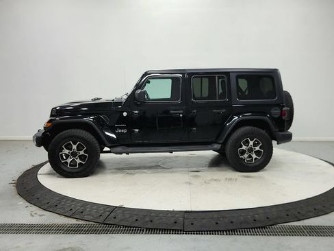 Used 2020 Jeep Wrangler Unlimited Sahara AWD/4WD image 5