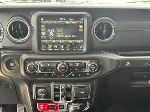Used 2020 Jeep Wrangler Unlimited Rubicon w/ Quick Order Package 28Y Recon AWD/4WD image 28