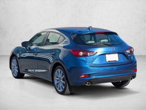 Used 2017 MAZDA MAZDA3 Grand Touring image 7