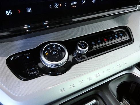 Certified 2025 Ford Expedition Max Active image 24