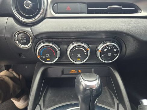 Used 2020 FIAT 124 Spider Classica w/ Technology Group RWD image 19