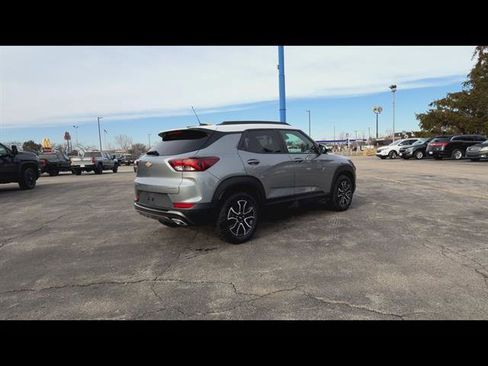 Used 2023 Chevrolet TrailBlazer ACTIV image 31