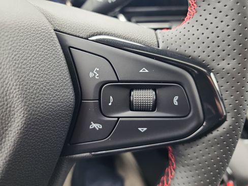 New 2026 Chevrolet Trax RS w/ Sunroof Package image 18