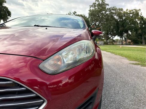 Used 2015 Ford Fiesta SE FWD image 12