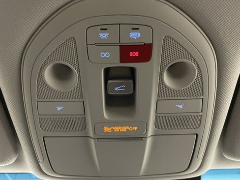 New 2026 Genesis G70 2.5T Prestige image 25