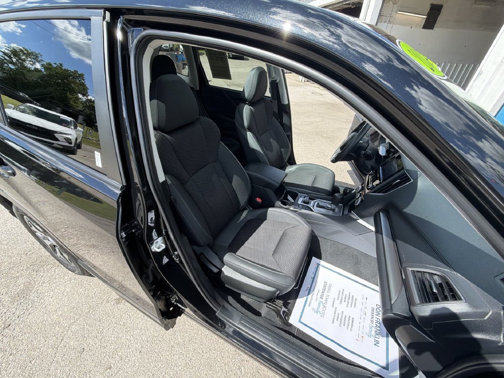 Used 2024 Subaru Forester Premium AWD/4WD image 26