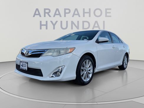 Used 2012 Toyota Camry XLE w/ Leather Pkg FWD image 1